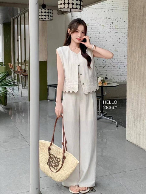 Women Classy Sleeves Lace Border Vest With Trouser Sets